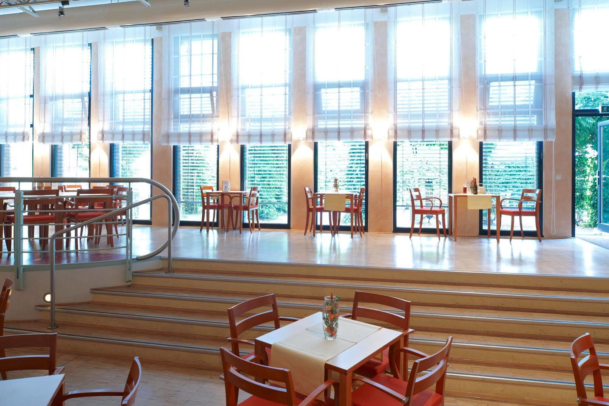 Commundo Tagungshotel Neuss Luaran gambar
